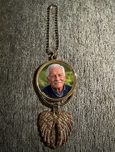 Silver memorial photo locket - silver,