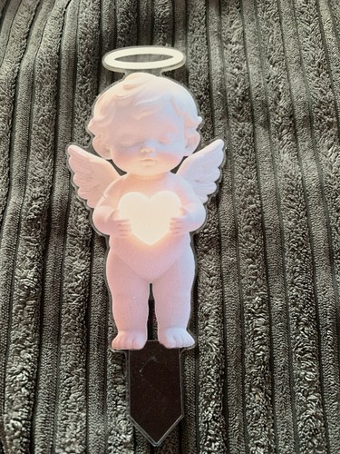 White angel baby grave - white,